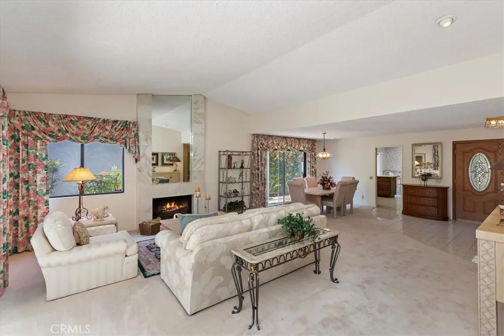 548 Via La Paloma, Riverside, California 92507 home-pic-6